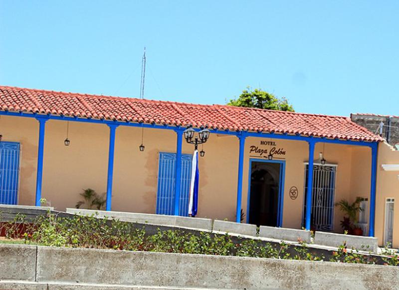 Hotel E Plaza Colón