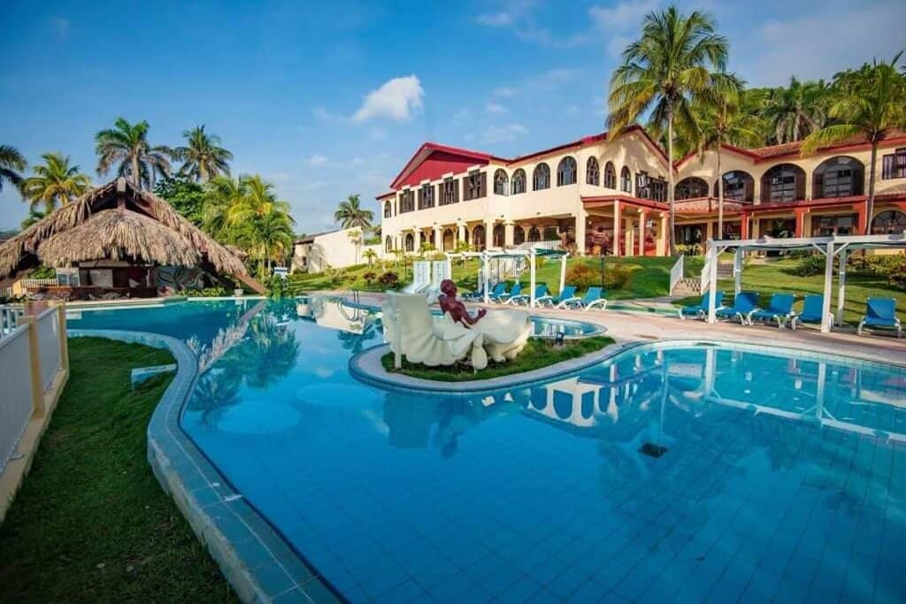 piscina hotel porto santo