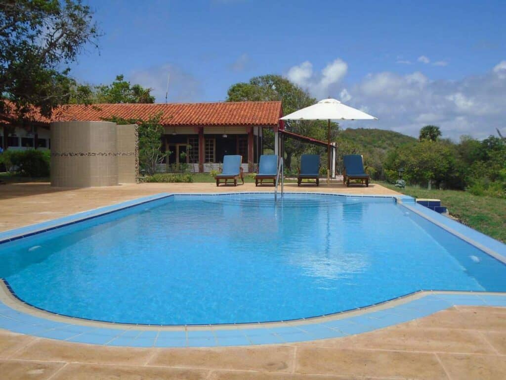 piscina villa cayo saetia